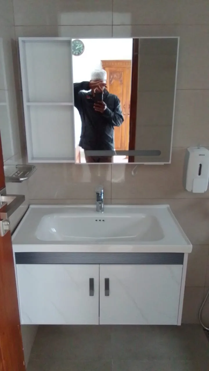 Modern Bathroom Vanity and Mirror